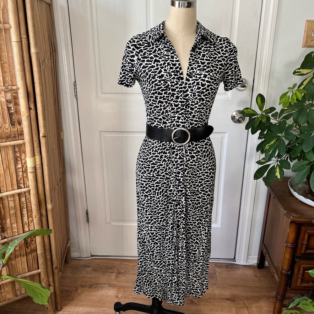& Other Stories Black and White Collared Button Down Midi Dress